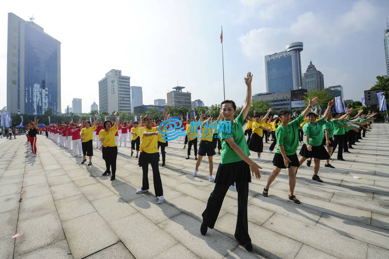 喜迎世游赛·新时代全民健身动起来(02)