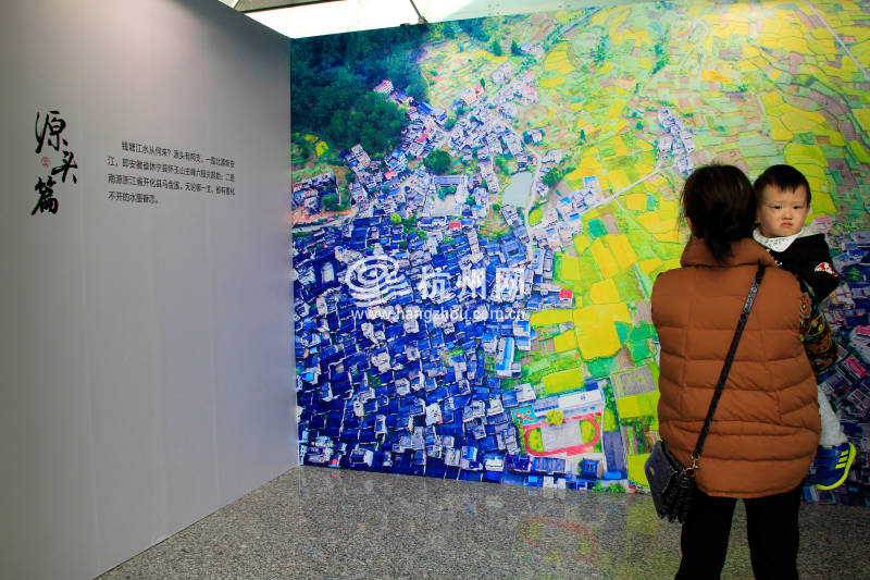 “钱塘观潮”——庆祝改革开放40周年图片展(08)