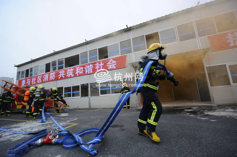 江干区消防比武(02)