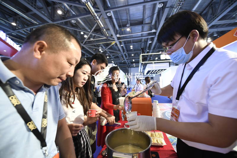 首届中国（杭州）国际美食博览会盛大开幕(02)