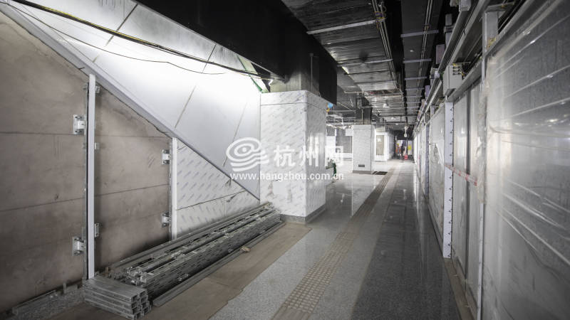 杭州地铁5号线后通段江晖路站装修进行时(05)