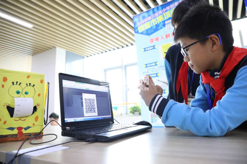 创意让生活更智能 杭州青少年创客大赛开赛(04)