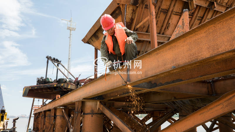 钱塘江流域杭州城区最后一个货运码头拆除(08)