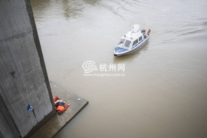 杭州建金高速兰江特大桥上演了一场特殊的演练(05)