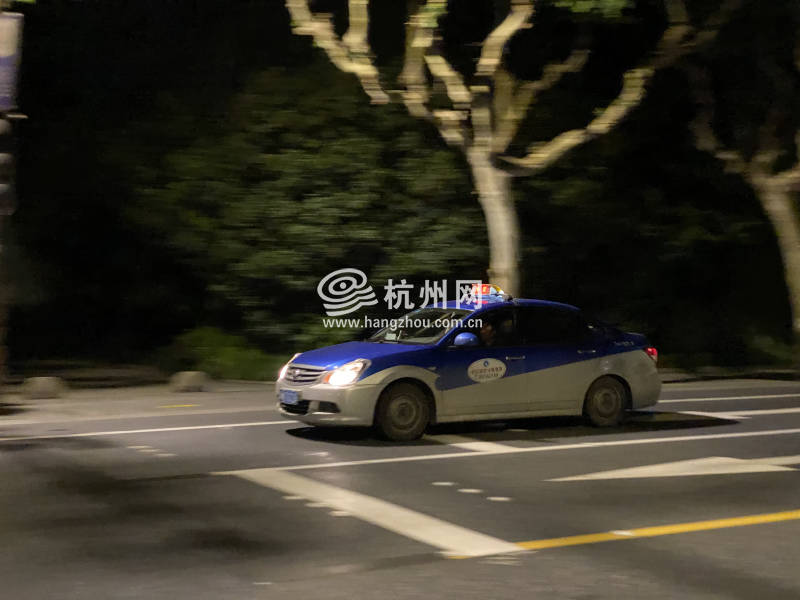 杭州夜马路：街道，出租车，网约车(07)