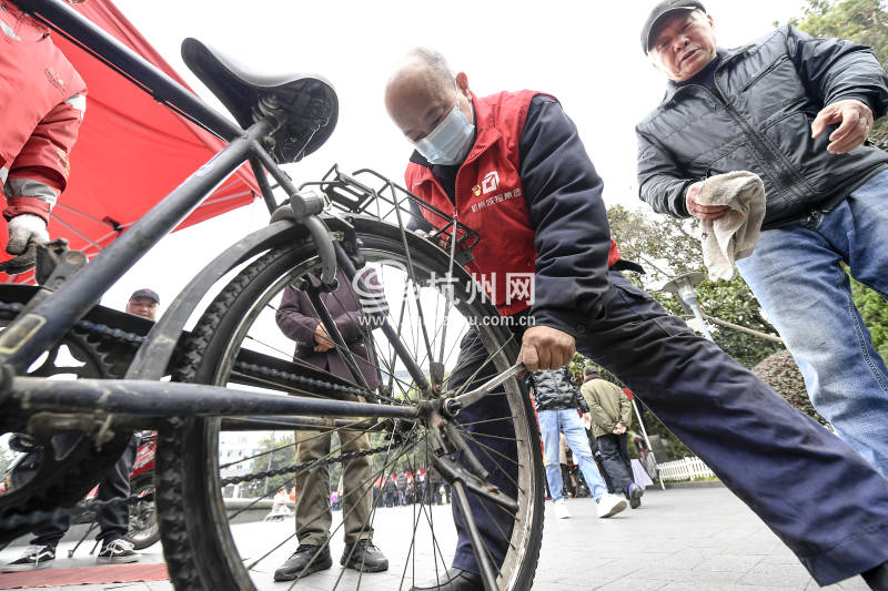 学雷锋 树新风(07)