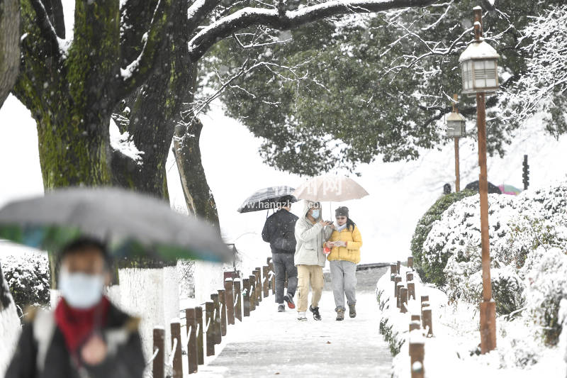 杭州迎来了虎年开工的第一场大雪(06)