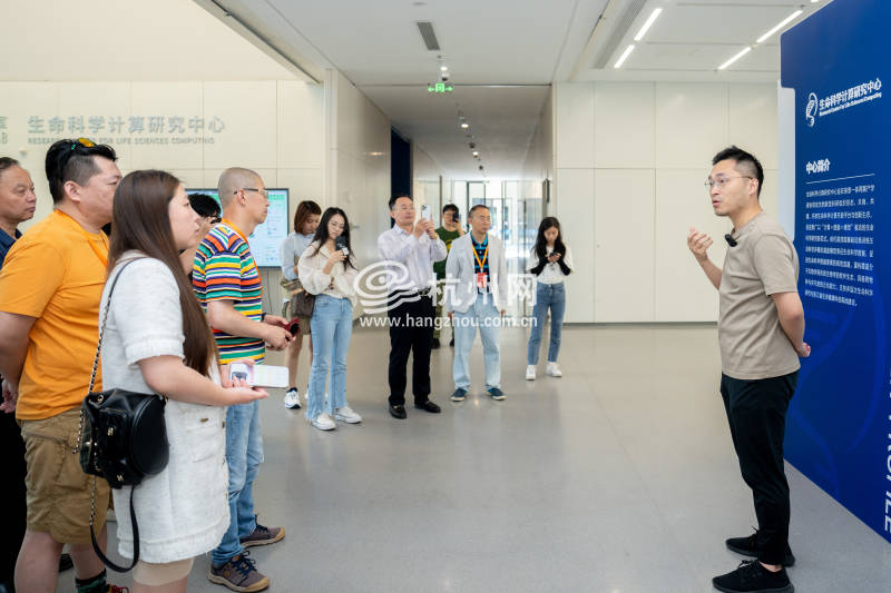 互联中国公益行动走进余杭区(02)